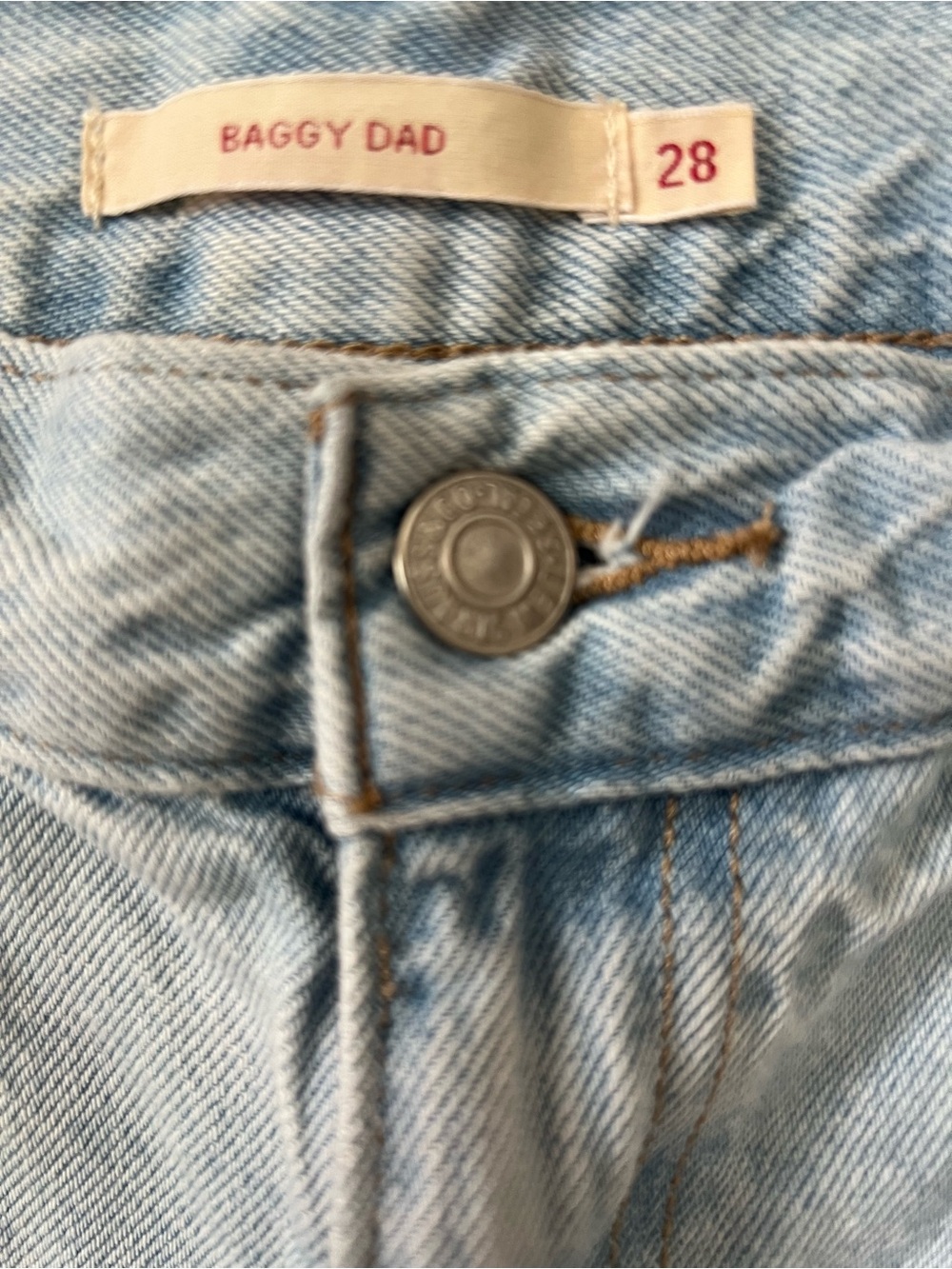 Levi’s Baggy Dad High-Rise Wide Leg Jeans in Light Acid Washed Blue - Picture 8 of 10